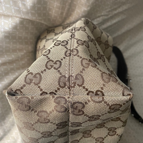 AUTHENTIC GUCCI HOBO BAG - Picture 8 of 11